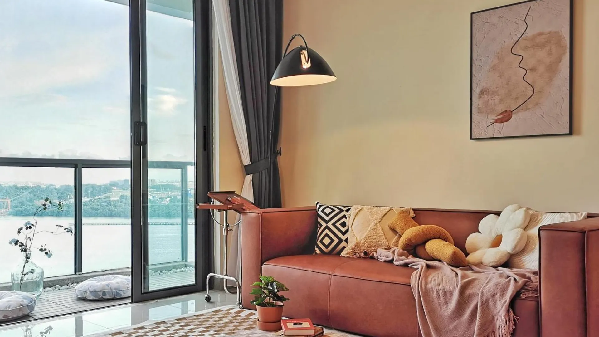 Yussy Homestay At R&F Princess Cove 新山 公寓