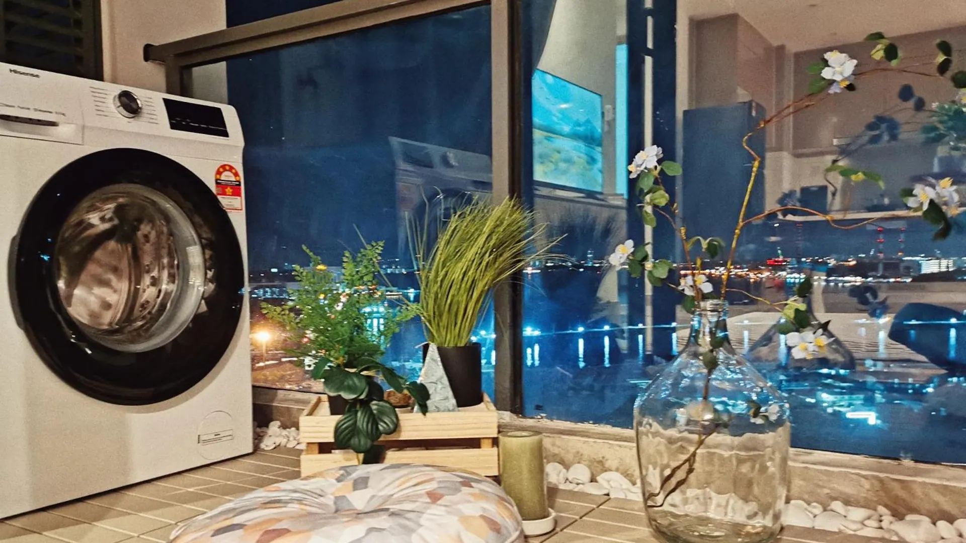 Yussy Homestay At R&F Princess Cove 新山 公寓